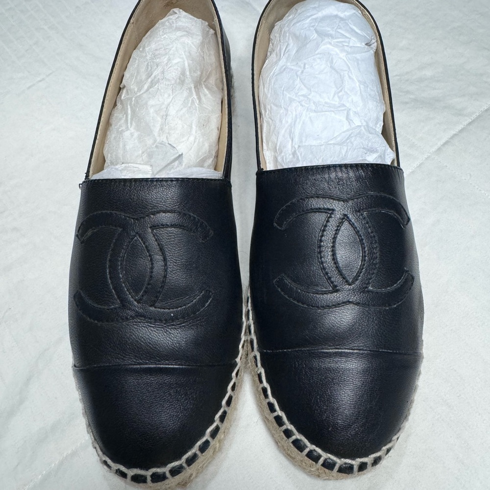 Chanel leather espadrilles 💯Authentic.